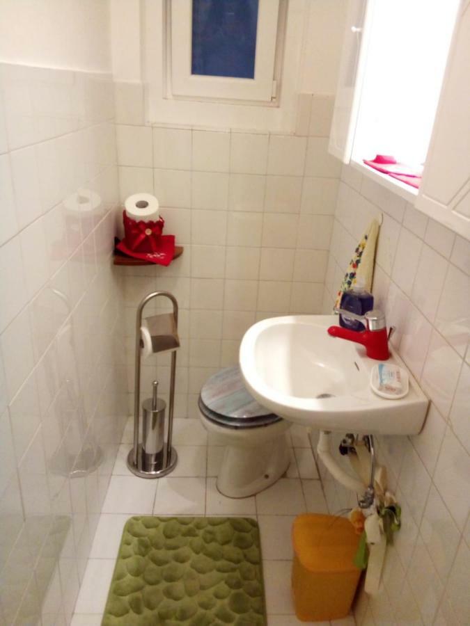 Casa Vacanze Poison ตรีเอสเต ภายนอก รูปภาพ